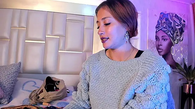 Snapshot of ZoeTaylorl chatting on April 20, 12:19 pm ZoeTaylorl online show from April 20, 12:19 pm