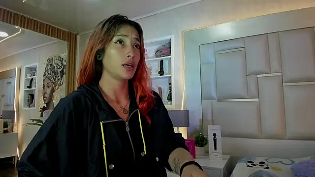 Snapshot of ZoeTaylorl chatting on May 16, 12:15 pm ZoeTaylorl online show from May 16, 12:15 pm