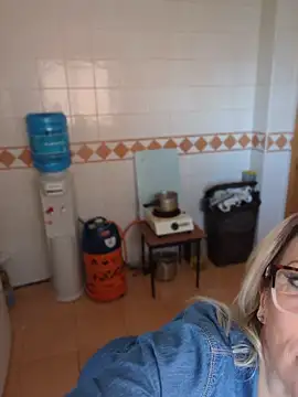 ManuelaX online show from February 22, 10:47 am