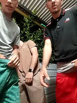 3hornys-straights online show from March 21, 8:41 am