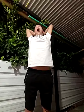 3hornys-straights online show from March 24, 2:27 am