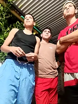 3hornys-straights online show from March 25, 2:28 am