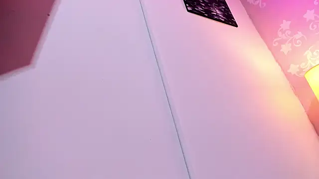 Snapshot of SweetAlana16 chatting on April 1, 2:34 am SweetAlana16 online show from April 1, 2:34 am