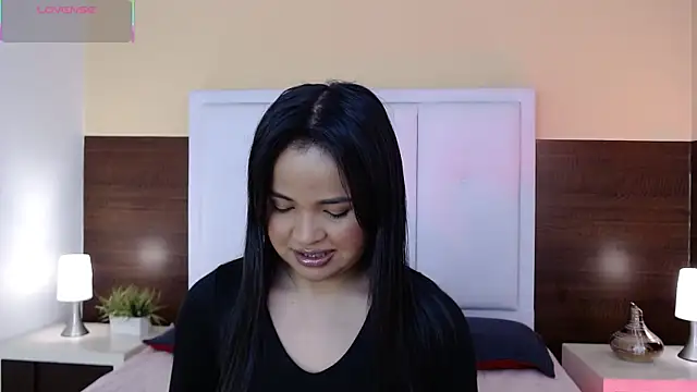 Snapshot of Catalinaa01 chatting on March 25, 3:45 am Catalinaa01 online show from March 25, 3:45 am