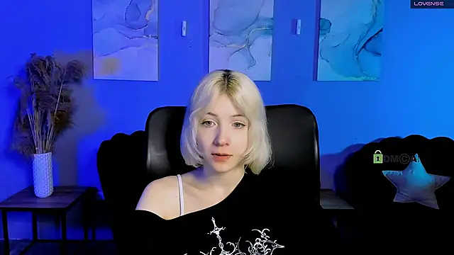  sabrina moore online show from May 16, 8:44 am