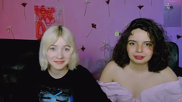 sabrina moore online show from May 18, 7:20 pm