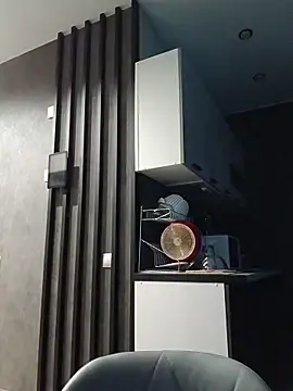 yemaxx online show from April 4, 8:17 pm