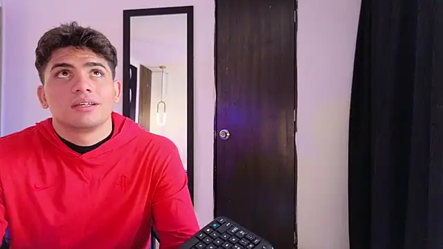 Snapshot of MrAdonis_ chatting on March 29, 4:51 pm MrAdonis online show from March 29, 4:51 pm