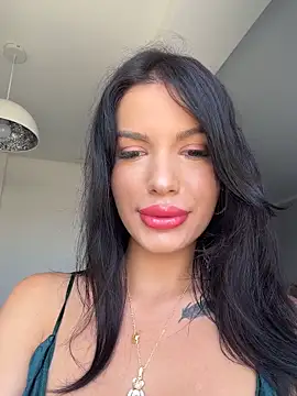RaniaSnow online show from June 17, 8:06 am