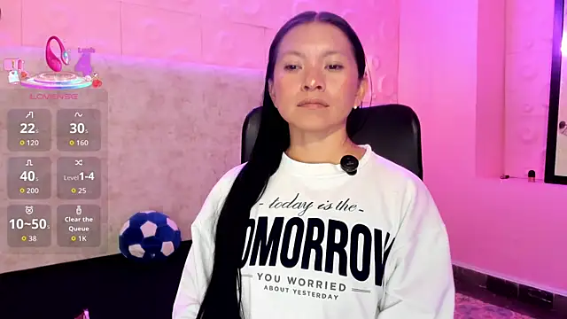 Chloe16  online show from May 18, 8:14 pm