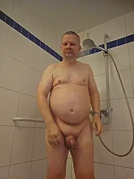 Snapshot of BigDaddyCooool chatting on March 22, 1:47 pm BigDaddyCooool online show from March 22, 1:47 pm