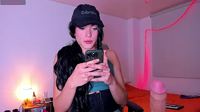 Snapshot of tall_sweetie chatting on March 28, 4:45 am tall sweetie online show from March 28, 4:45 am