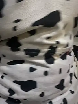 wildthroat online show from March 22, 2:42 pm