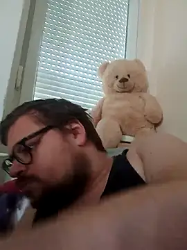 Rennato27 online show from March 8, 9:35 am