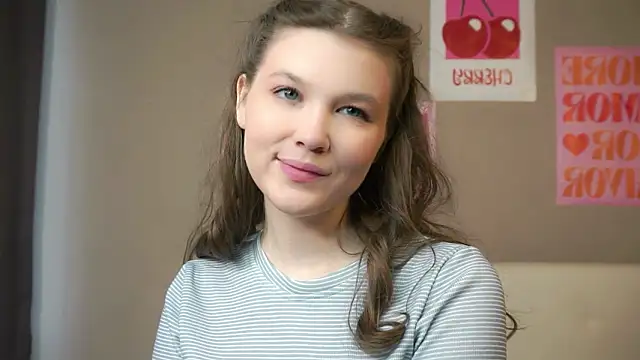 Snapshot of NicoleBryd chatting on March 19, 8:40 am NicoleBryd online show from March 19, 8:40 am