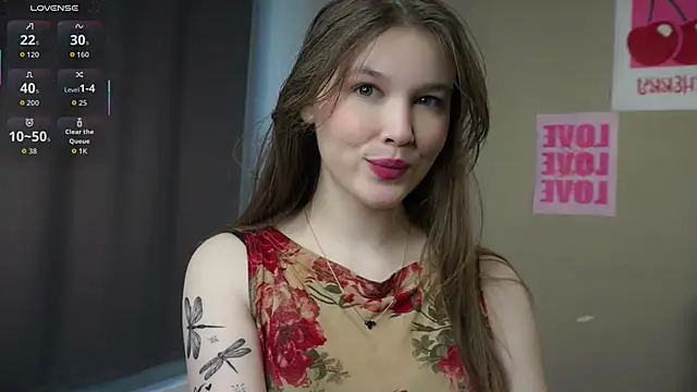 Snapshot of NicoleBryd chatting on March 25, 8:20 am NicoleBryd online show from March 25, 8:20 am