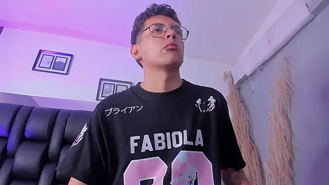 dalhia and hades online show from May 16, 12:59 pm