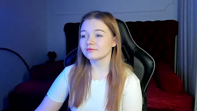 Snapshot of ElinaVale chatting on March 31, 5:13 pm ElinaVale online show from March 31, 5:13 pm