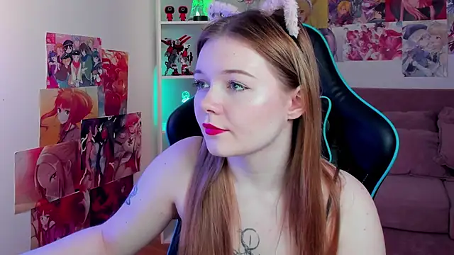 Snapshot of ElinaVale chatting on April 2, 5:21 pm ElinaVale online show from April 2, 5:21 pm