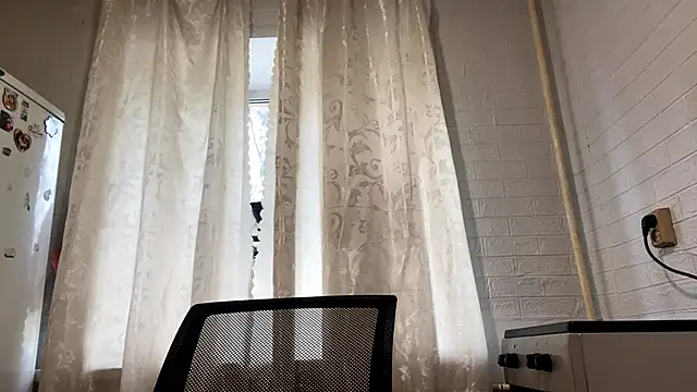 CatherineForbes online show from May 5, 7:38 am