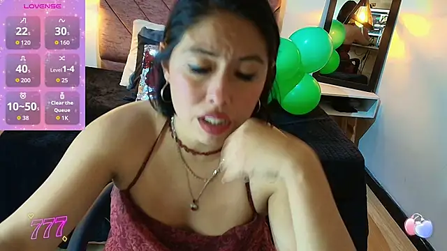 Snapshot of Amanda_Fox__ chatting on March 30, 7:37 pm Amanda Fox online show from March 30, 7:37 pm