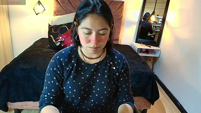 Snapshot of Amanda_Fox__ chatting on April 1, 7:55 pm Amanda Fox online show from April 1, 7:55 pm