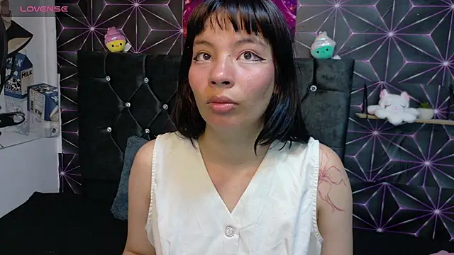 Snapshot of Ameliiiee chatting on March 7, 6:38 pm Ameliiiee online show from March 7, 6:38 pm