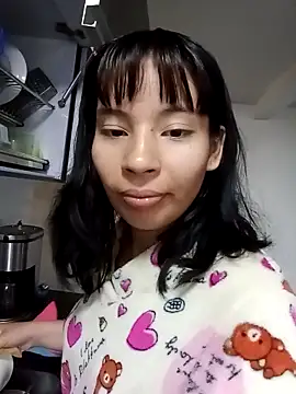 Snapshot of Ameliiiee chatting on April 3, 8:29 pm Ameliiiee online show from April 3, 8:29 pm