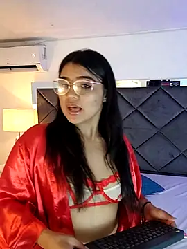 AlmaRios online show from March 12, 1:50 pm