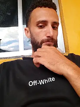 Snapshot of kaetanor chatting on April 2, 9:51 am kaetanor online show from April 2, 9:51 am