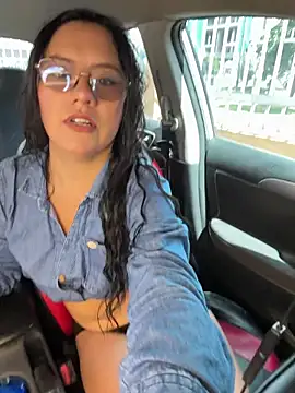 Candy fireee online show from April 1, 7:00 pm