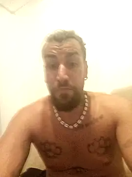 Jjkkhjfeuo online show from April 3, 9:35 pm