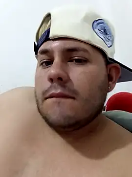 Snapshot of Tupapaciito chatting on April 3, 4:32 am Tupapaciito online show from April 3, 4:32 am