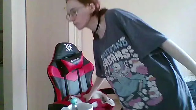 Andrina Drew online show from March 18, 11:57 am