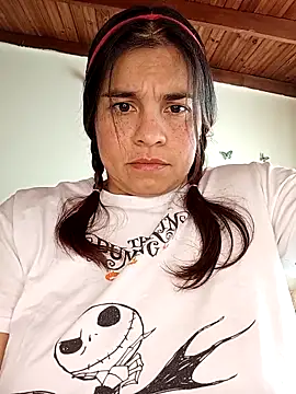 Snapshot of BettyBoo_w chatting on April 10, 1:16 pm BettyBoo w online show from April 10, 1:16 pm