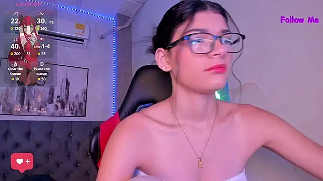 karolina vince online show from June 14, 3:19 am