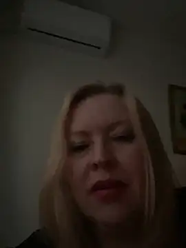 JanieLight53 online show from May 16, 12:07 am