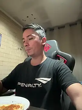 Snapshot of Cr1sXPorn chatting on March 10, 1:43 am Cr1sXPorn online show from March 10, 1:43 am