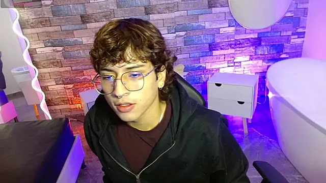 Snapshot of JUSTIN_TAY1 chatting on March 14, 3:12 am JUSTIN TAY1 online show from March 14, 3:12 am