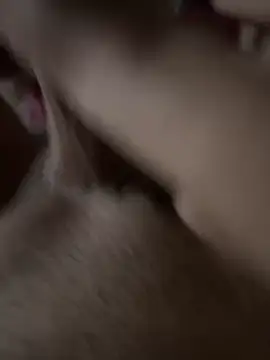 Snapshot of mohamed2113 chatting on March 26, 2:44 pm mohamed2113 online show from March 26, 2:44 pm