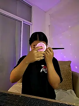 Snapshot of _Riley_Reid_ chatting on March 20, 10:53 am Riley Reid online show from March 20, 10:53 am