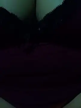 latina bigtitss online show from March 17, 3:44 am