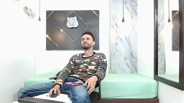 KingOfTemptation online show from March 29, 3:28 am