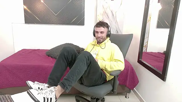 KingOfTemptation online show from May 15, 3:24 am