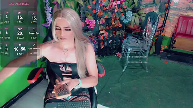 Snapshot of bianca_dream_ chatting on April 11, 7:40 pm bianca dream online show from April 11, 7:40 pm