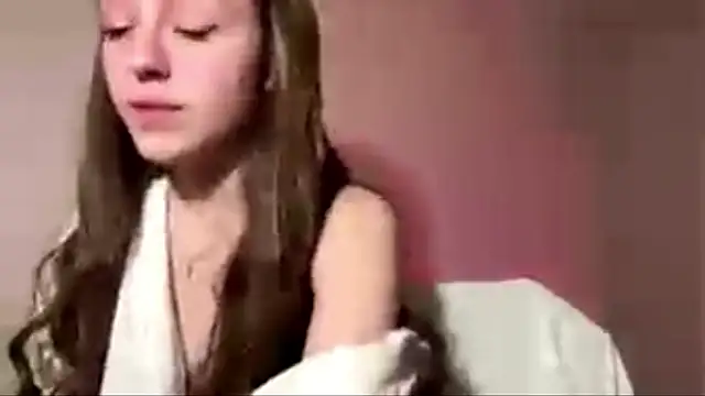 Sweet Pussy Girl online show from March 17, 7:33 am