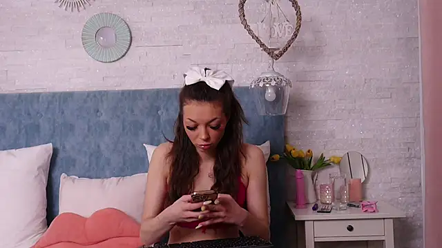 Snapshot of KandyRyde chatting on March 27, 10:31 pm KandyRyde online show from March 27, 10:31 pm