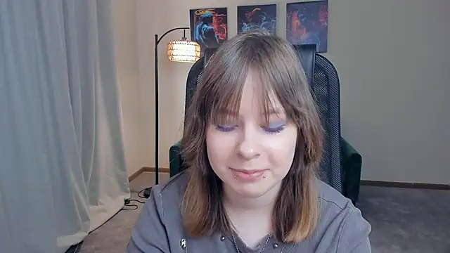 NiaHodge online show from March 9, 10:30 am