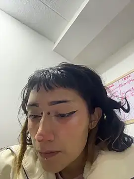 baby akuma online show from March 22, 2:15 am