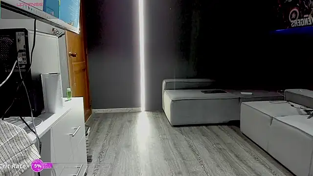 Ender h0tt online show from May 8, 1:05 pm